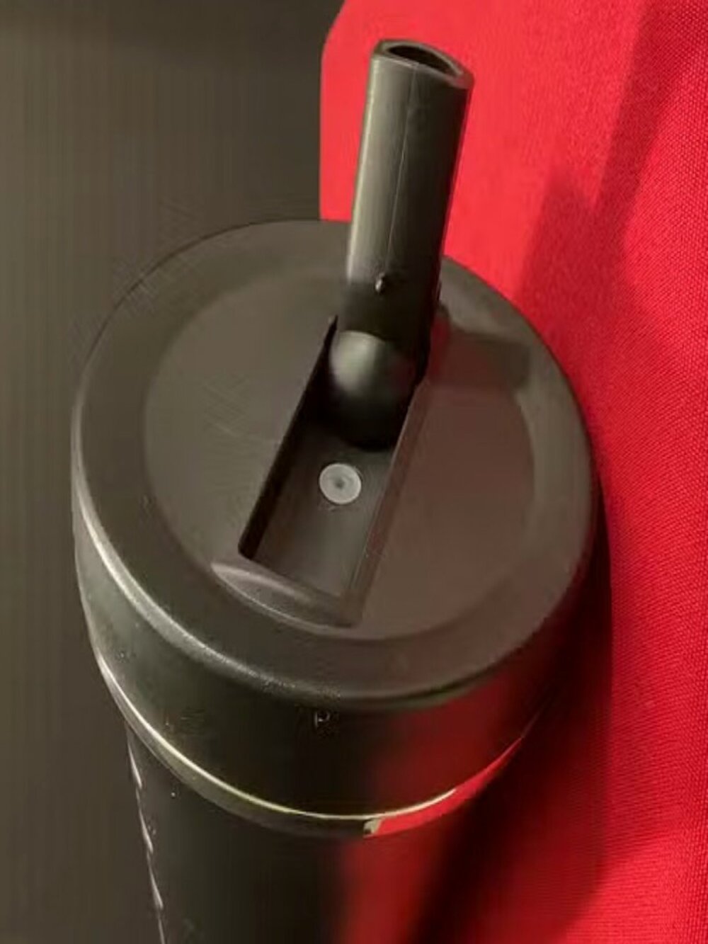 Lululemon Back to Life 24 oz (710 mL) Black Insulated Tumbler | Straw Lid - Picture 4 of 10